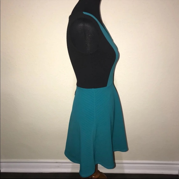 Bebop color-blocked Skater Dress NWOT size XS - Picture 2 of 5